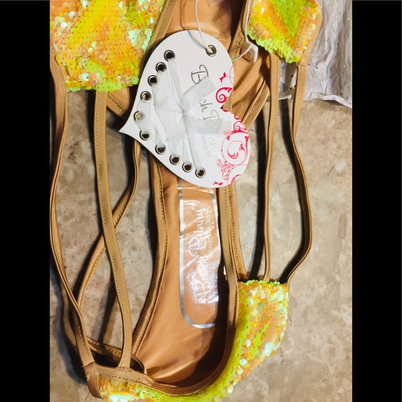 Beach Bunny Ray of light. - Picture 6 of 9